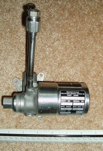 SE-6 pneumatic pressure regulator (Helium)